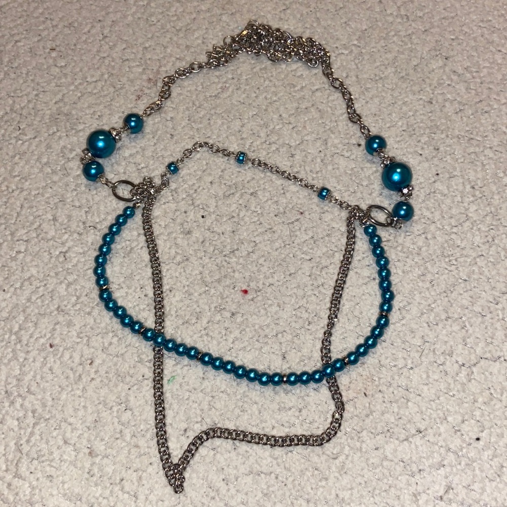 Paparazzi blue and sliver necklace